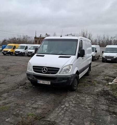 Білий Мерседес Sprinter, об'ємом двигуна 2.1 л та пробігом 486 тис. км за 9800 $, фото 1 на Automoto.ua