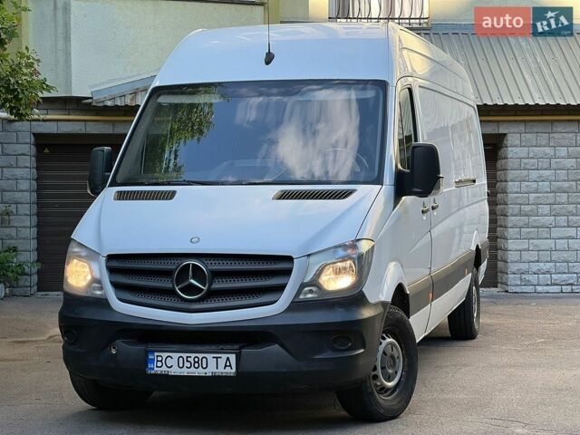 Белый Мерседес Sprinter, объемом двигателя 2.14 л и пробегом 432 тыс. км за 13900 $, фото 1 на Automoto.ua