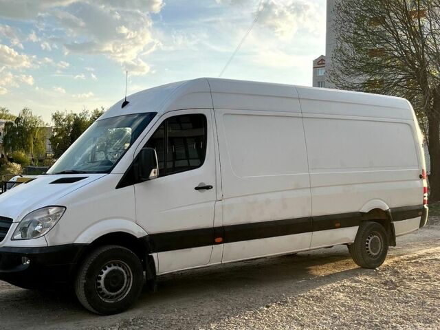 Белый Мерседес Sprinter, объемом двигателя 2.14 л и пробегом 603 тыс. км за 13000 $, фото 1 на Automoto.ua