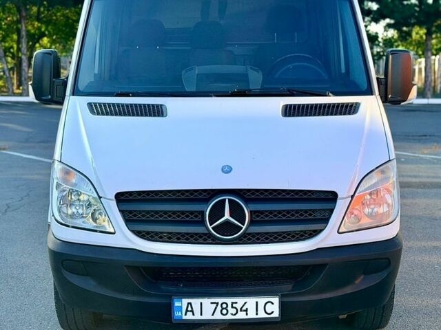 Білий Мерседес Sprinter, об'ємом двигуна 2.2 л та пробігом 400 тис. км за 13900 $, фото 1 на Automoto.ua