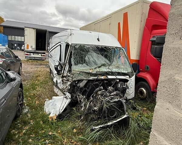 Белый Мерседес Sprinter, объемом двигателя 3 л и пробегом 400 тыс. км за 10000 $, фото 1 на Automoto.ua