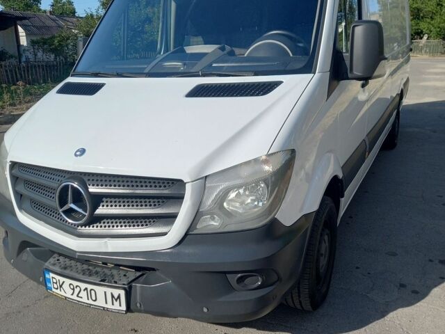 Білий Мерседес Sprinter, об'ємом двигуна 2.2 л та пробігом 384 тис. км за 17300 $, фото 1 на Automoto.ua