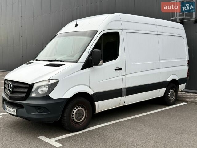 Белый Мерседес Sprinter, объемом двигателя 2.14 л и пробегом 386 тыс. км за 8900 $, фото 1 на Automoto.ua