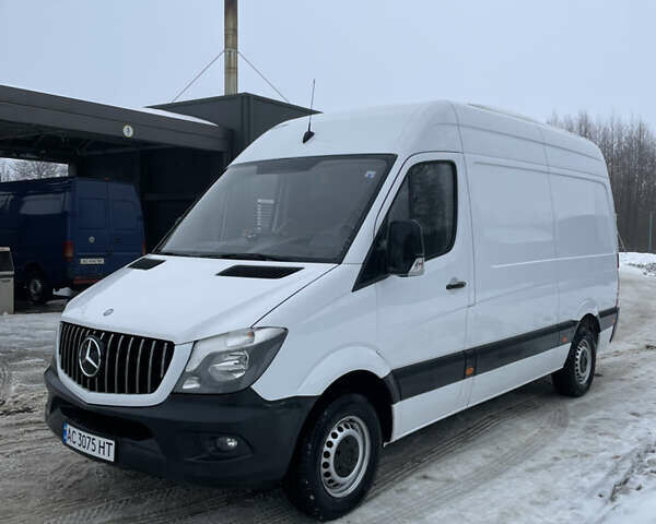 Белый Мерседес Sprinter, объемом двигателя 2.1 л и пробегом 482 тыс. км за 14750 $, фото 1 на Automoto.ua