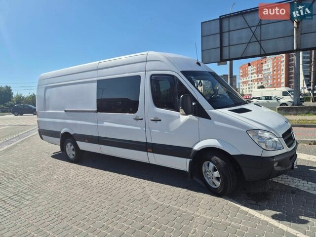 Белый Мерседес Sprinter, объемом двигателя 3 л и пробегом 550 тыс. км за 22500 $, фото 1 на Automoto.ua