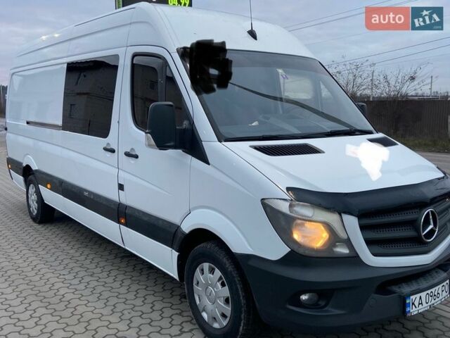 Белый Мерседес Sprinter, объемом двигателя 2.1 л и пробегом 459 тыс. км за 16700 $, фото 1 на Automoto.ua