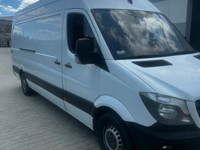 Белый Мерседес Sprinter, объемом двигателя 2.14 л и пробегом 336 тыс. км за 15500 $, фото 1 на Automoto.ua