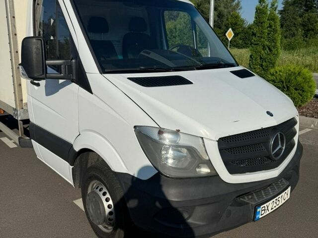 Белый Мерседес Sprinter, объемом двигателя 2.2 л и пробегом 520 тыс. км за 16000 $, фото 1 на Automoto.ua