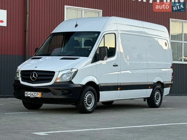 Белый Мерседес Sprinter, объемом двигателя 2.2 л и пробегом 99 тыс. км за 21500 $, фото 1 на Automoto.ua