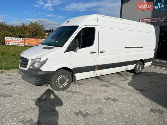 Белый Мерседес Sprinter, объемом двигателя 2.14 л и пробегом 745 тыс. км за 13500 $, фото 1 на Automoto.ua
