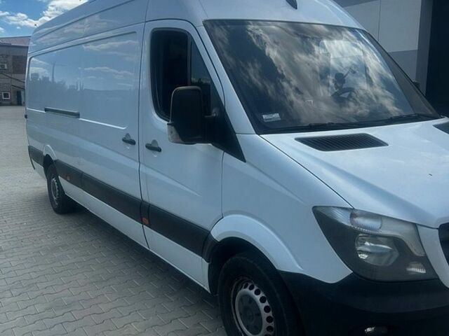 Белый Мерседес Sprinter, объемом двигателя 2.14 л и пробегом 336 тыс. км за 16500 $, фото 1 на Automoto.ua