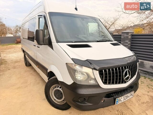 Белый Мерседес Sprinter, объемом двигателя 2.14 л и пробегом 504 тыс. км за 15000 $, фото 1 на Automoto.ua