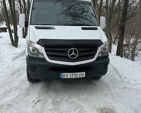 Белый Мерседес Sprinter, объемом двигателя 2.14 л и пробегом 344 тыс. км за 25300 $, фото 1 на Automoto.ua
