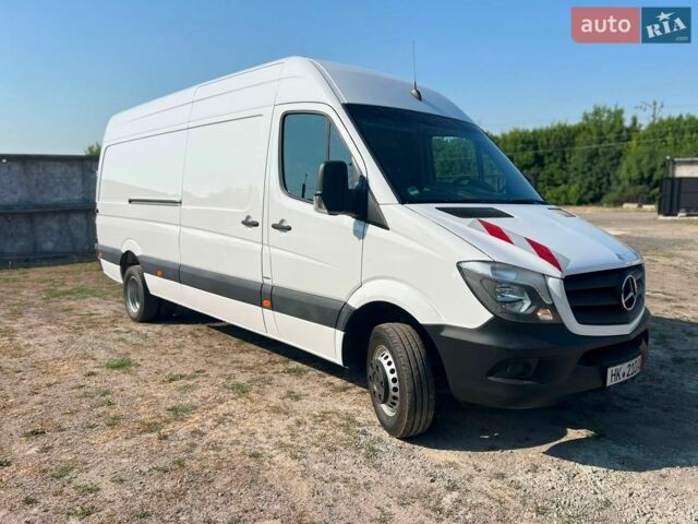 Белый Мерседес Sprinter, объемом двигателя 2.2 л и пробегом 183 тыс. км за 24699 $, фото 1 на Automoto.ua