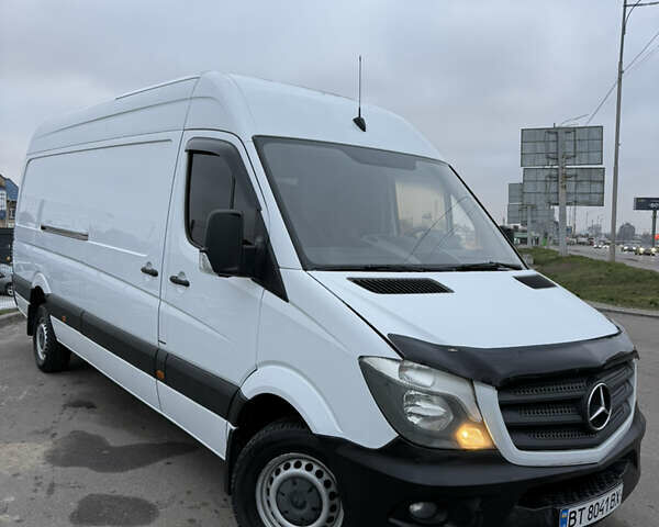 Белый Мерседес Sprinter, объемом двигателя 2.99 л и пробегом 243 тыс. км за 21000 $, фото 1 на Automoto.ua