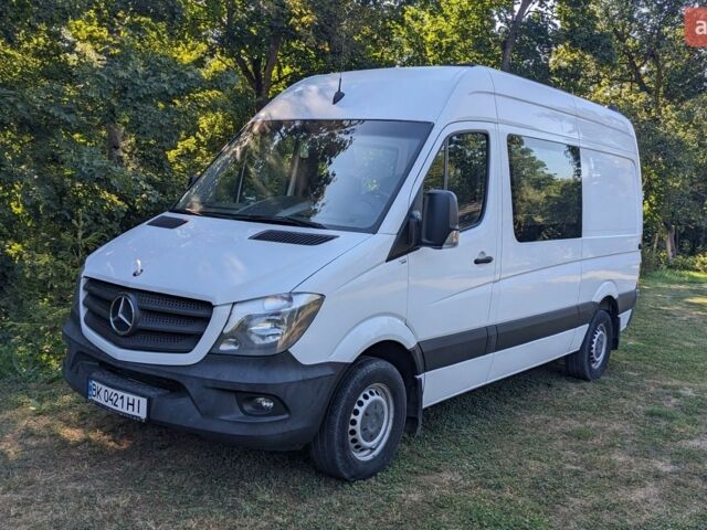 Белый Мерседес Sprinter, объемом двигателя 2.14 л и пробегом 321 тыс. км за 18000 $, фото 1 на Automoto.ua