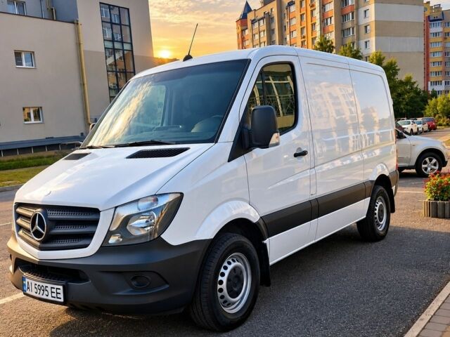 Белый Мерседес Sprinter, объемом двигателя 2.99 л и пробегом 293 тыс. км за 23999 $, фото 1 на Automoto.ua