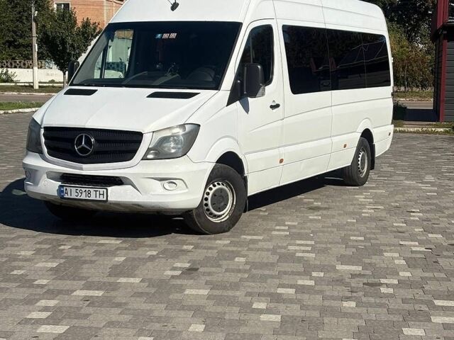 Белый Мерседес Sprinter, объемом двигателя 2.2 л и пробегом 420 тыс. км за 19500 $, фото 1 на Automoto.ua