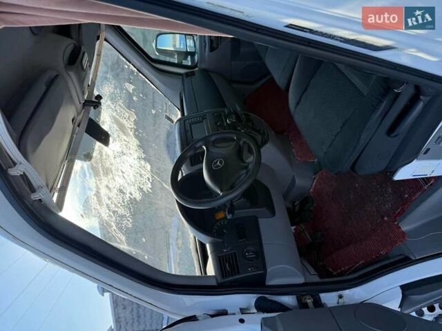 Білий Мерседес Sprinter, об'ємом двигуна 2.2 л та пробігом 670 тис. км за 14700 $, фото 1 на Automoto.ua