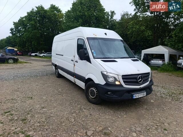 Белый Мерседес Sprinter, объемом двигателя 2.2 л и пробегом 70 тыс. км за 13500 $, фото 1 на Automoto.ua