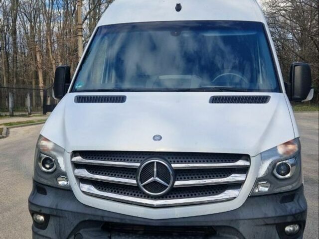 Белый Мерседес Sprinter, объемом двигателя 2.14 л и пробегом 224 тыс. км за 29000 $, фото 1 на Automoto.ua