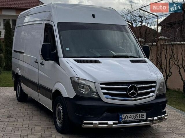 Белый Мерседес Sprinter, объемом двигателя 2.14 л и пробегом 329 тыс. км за 16200 $, фото 1 на Automoto.ua