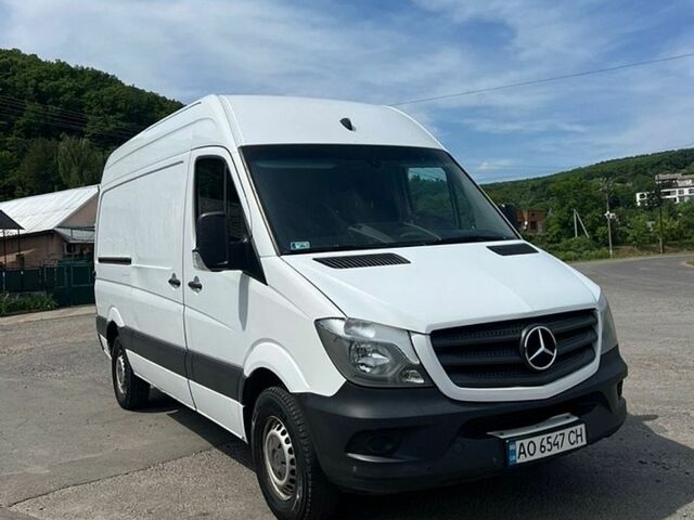 Белый Мерседес Sprinter, объемом двигателя 2.2 л и пробегом 510 тыс. км за 17600 $, фото 1 на Automoto.ua