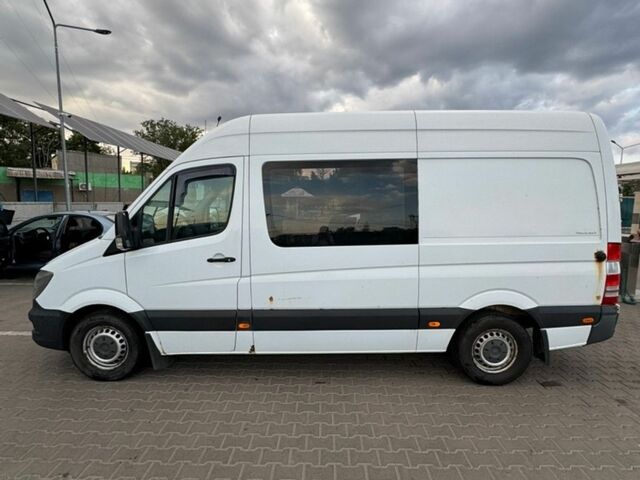 Белый Мерседес Sprinter, объемом двигателя 2.14 л и пробегом 330 тыс. км за 16500 $, фото 1 на Automoto.ua