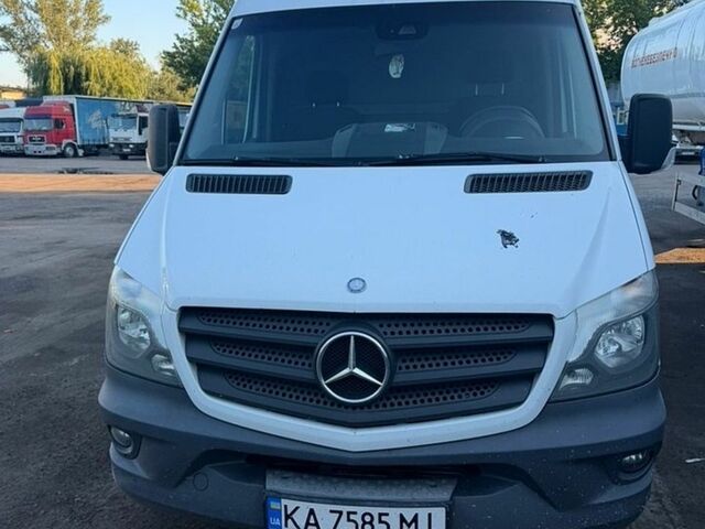 Белый Мерседес Sprinter, объемом двигателя 2.14 л и пробегом 300 тыс. км за 14500 $, фото 1 на Automoto.ua