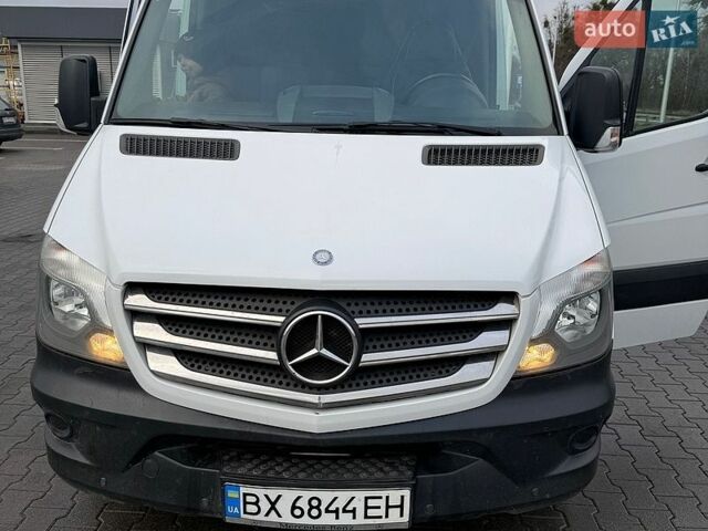 Белый Мерседес Sprinter, объемом двигателя 2.2 л и пробегом 233 тыс. км за 16500 $, фото 1 на Automoto.ua