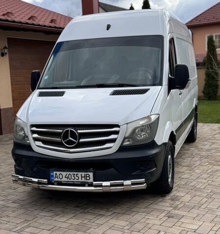 Белый Мерседес Sprinter, объемом двигателя 2.2 л и пробегом 329 тыс. км за 15900 $, фото 1 на Automoto.ua