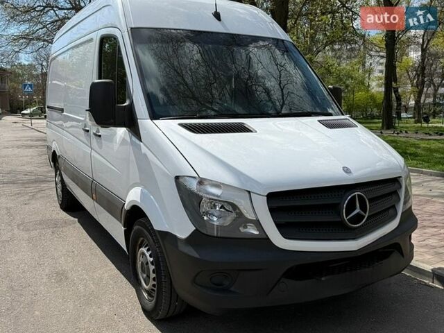Белый Мерседес Sprinter, объемом двигателя 0 л и пробегом 400 тыс. км за 15900 $, фото 1 на Automoto.ua