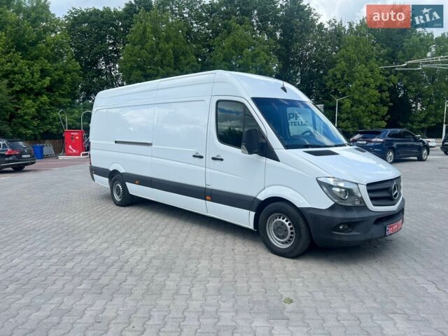 Белый Мерседес Sprinter, объемом двигателя 3 л и пробегом 259 тыс. км за 27500 $, фото 1 на Automoto.ua