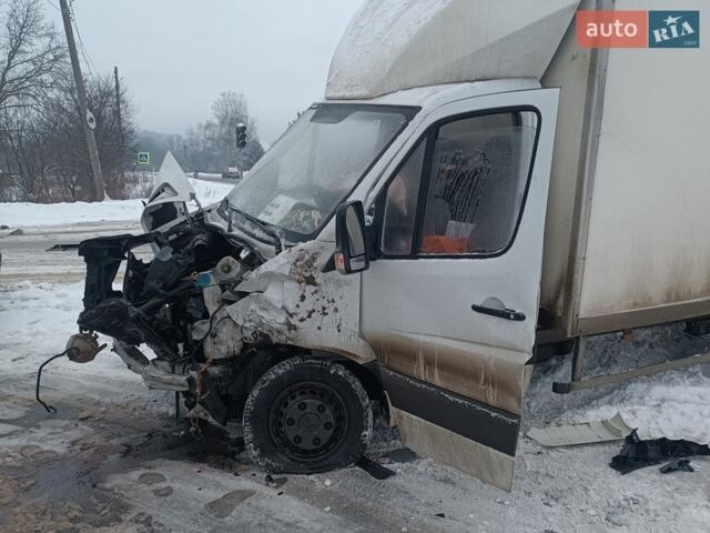 Білий Мерседес Sprinter, об'ємом двигуна 2.14 л та пробігом 403 тис. км за 7000 $, фото 1 на Automoto.ua