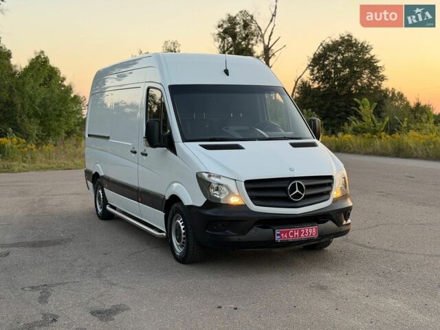 Белый Мерседес Sprinter, объемом двигателя 2.2 л и пробегом 253 тыс. км за 16500 $, фото 1 на Automoto.ua