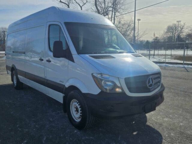 Белый Мерседес Sprinter, объемом двигателя 2 л и пробегом 73 тыс. км за 8500 $, фото 1 на Automoto.ua