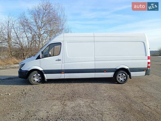 Белый Мерседес Sprinter, объемом двигателя 0 л и пробегом 326 тыс. км за 15000 $, фото 1 на Automoto.ua