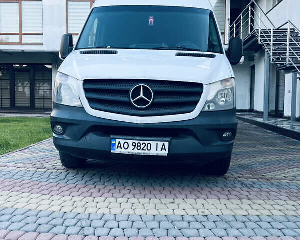 Белый Мерседес Sprinter, объемом двигателя 2.1 л и пробегом 410 тыс. км за 17500 $, фото 1 на Automoto.ua