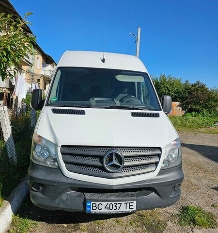 Белый Мерседес Sprinter, объемом двигателя 2.14 л и пробегом 377 тыс. км за 11500 $, фото 1 на Automoto.ua