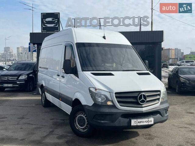 Белый Мерседес Sprinter, объемом двигателя 2.14 л и пробегом 301 тыс. км за 17490 $, фото 1 на Automoto.ua