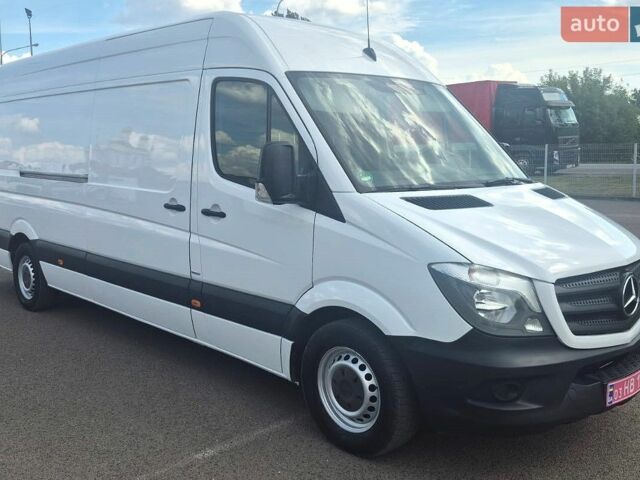 Белый Мерседес Sprinter, объемом двигателя 2.2 л и пробегом 354 тыс. км за 17250 $, фото 1 на Automoto.ua
