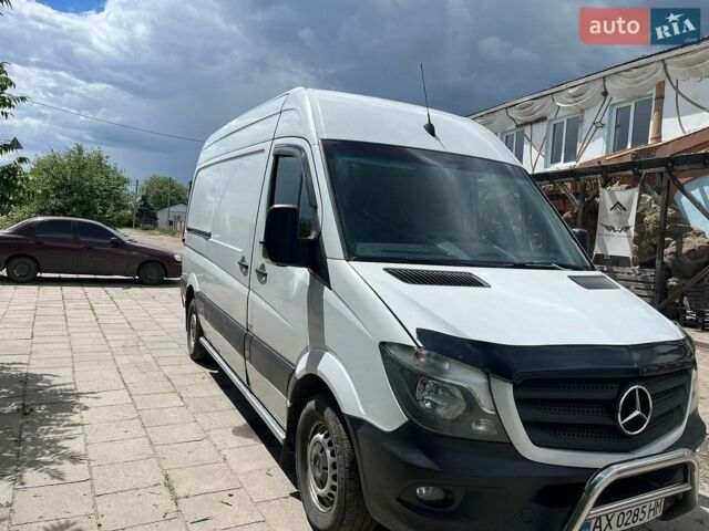 Белый Мерседес Sprinter, объемом двигателя 2.14 л и пробегом 349 тыс. км за 14500 $, фото 1 на Automoto.ua