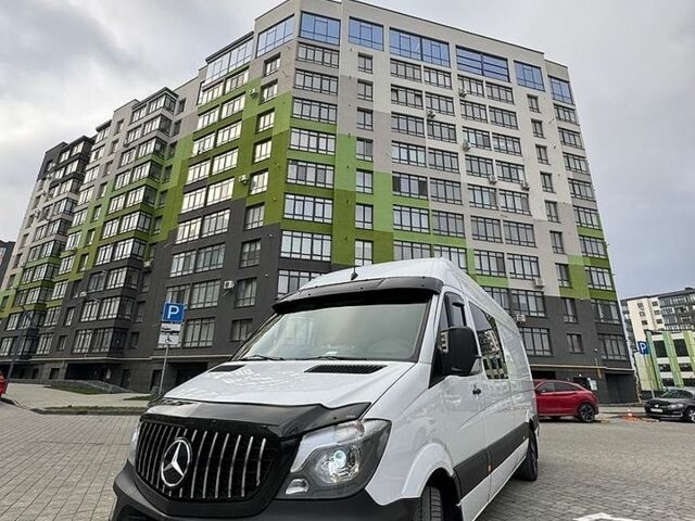 Белый Мерседес Sprinter, объемом двигателя 2.1 л и пробегом 689 тыс. км за 19499 $, фото 1 на Automoto.ua