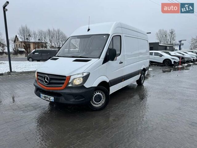 Белый Мерседес Sprinter, объемом двигателя 2.2 л и пробегом 298 тыс. км за 13900 $, фото 1 на Automoto.ua