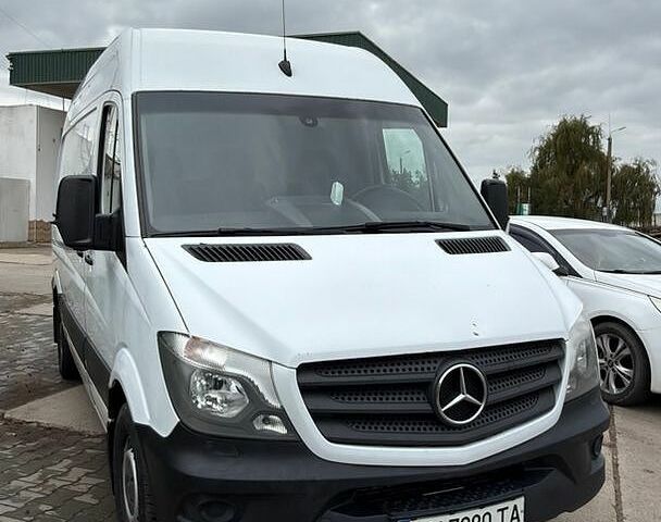 Белый Мерседес Sprinter, объемом двигателя 2.14 л и пробегом 305 тыс. км за 19300 $, фото 1 на Automoto.ua