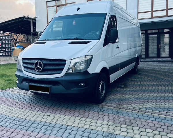 Белый Мерседес Sprinter, объемом двигателя 2.1 л и пробегом 410 тыс. км за 17500 $, фото 1 на Automoto.ua