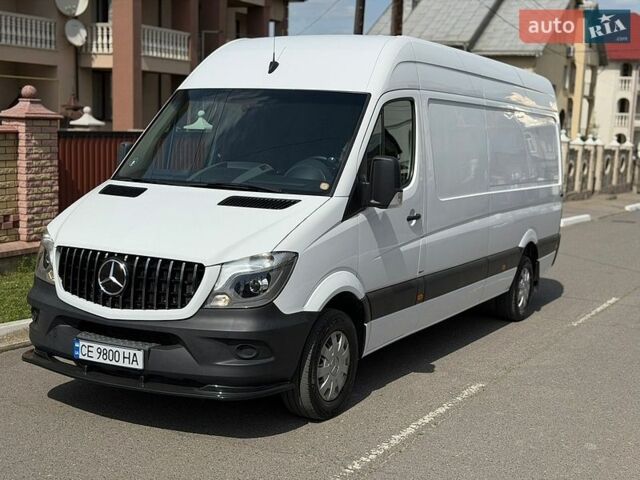 Белый Мерседес Sprinter, объемом двигателя 2.14 л и пробегом 242 тыс. км за 22999 $, фото 1 на Automoto.ua
