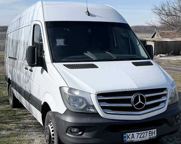 Белый Мерседес Sprinter, объемом двигателя 2.99 л и пробегом 410 тыс. км за 32500 $, фото 1 на Automoto.ua