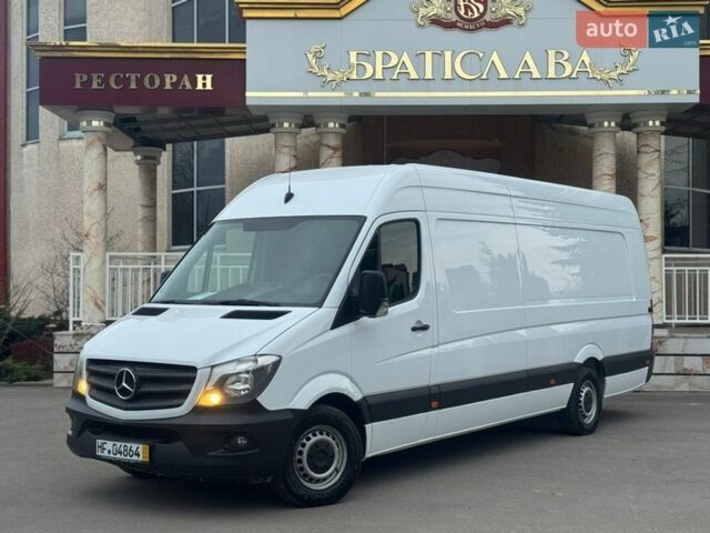 Белый Мерседес Sprinter, объемом двигателя 2.2 л и пробегом 390 тыс. км за 21999 $, фото 1 на Automoto.ua