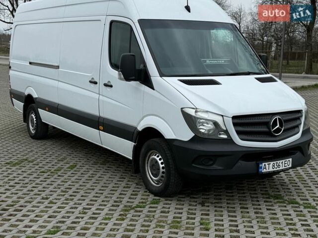 Белый Мерседес Sprinter, объемом двигателя 2.14 л и пробегом 358 тыс. км за 19300 $, фото 1 на Automoto.ua